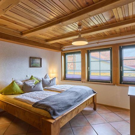 Landhotel Brauner Hirsch Kammerforst Room photo