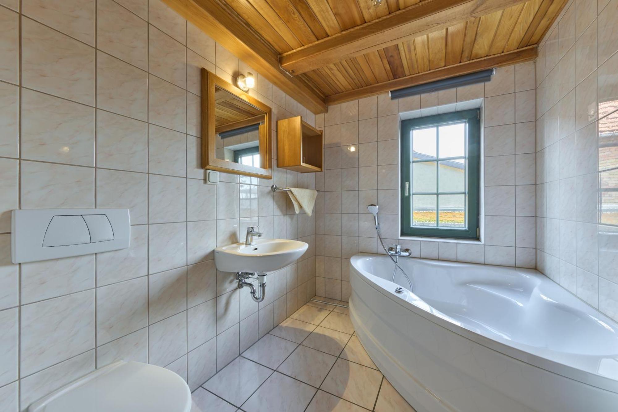 Landhotel Brauner Hirsch Kammerforst Room photo